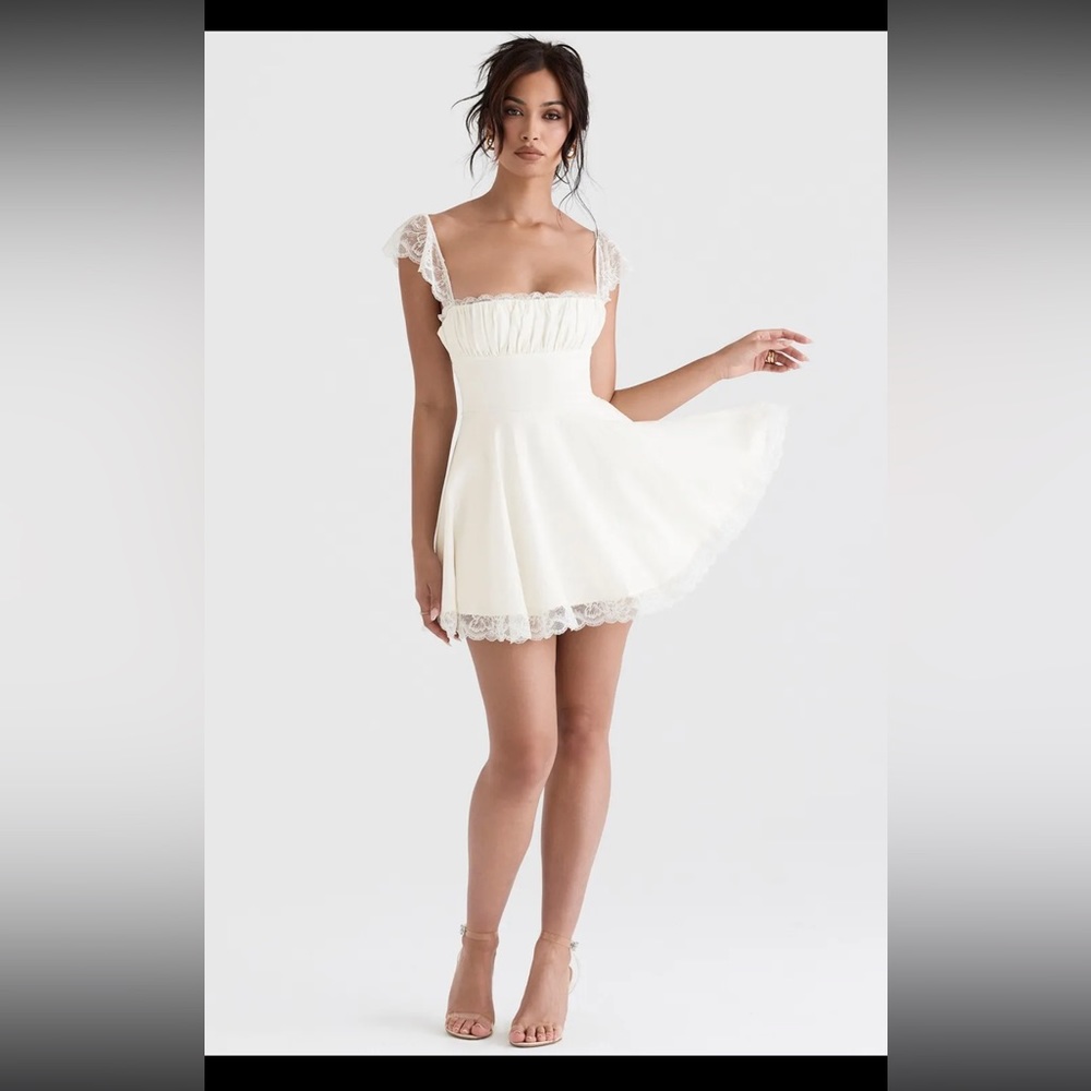 HOUSE OF CB 'Kaia' Ivory A-Line Mini Dress